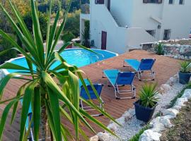 Richmond Villa Greece, hotel i Poros