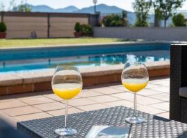 Abetos Panxon, готель у місті Нігран