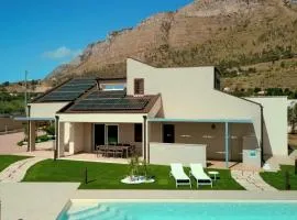 Villa Aversa by PosarelliVillas