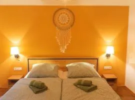 Apartment Erde im Ferienhaus am Waldbach