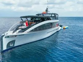 Solara Maldives Luxury Yacht Charter