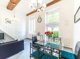 Your Oullins Nest Superb 2-Bedroom Ready to Move In