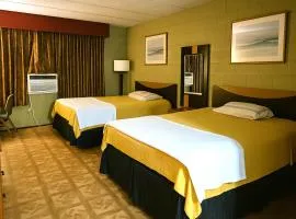 Capital O Pleasant Motel Grand Rapids MI