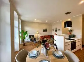 ApartmentRosa12 - das Tor zur Sächsischen Schweiz! Neu, zentral mit Parkplatz und Terrasse!