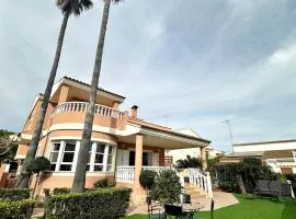 Villa en la Playa I 5BR I 5 WC I Piscina Privada