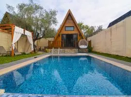 Modern Bungalow with private pool, Breakfast & Dinner Included