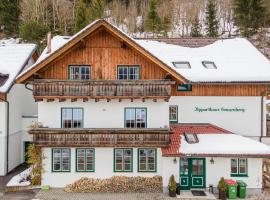 Apparthaus Sonnenberg, hotel v Hausu