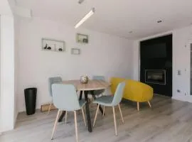 Apartamento do Sol, Lobão