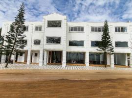 Royal Oshin Hotel, ξενοδοχείο σε Wadduwa