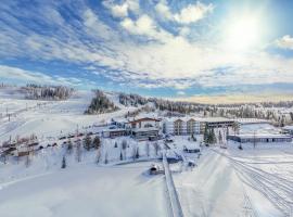 Ukkohalla Chalets, παραλιακό ξενοδοχείο σε Hyrynsalmi