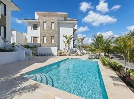 Coral Whisper - Aquamarine 8