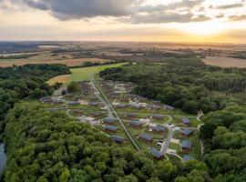 Landal Rockingham Forest, hotel u gradu Wansford