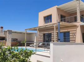 IRINI. seaview - beach - pool - privacy, hotel v destinaci Tympáki