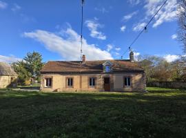 Longère d architecte calme et charme rural, hotel in Armentières-sur-Avre
