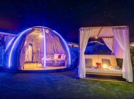 Experiencia Habitación Burbuja con Jacuzzi Privado, Piscina y Vistas al Mar