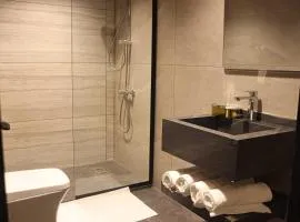 اجنحة احسان