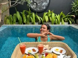 Moonrise villa