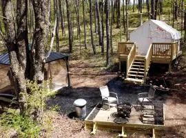 Luxurious Safari Tent in Cooperstown, NY - Perfect Glamping Spot for a Romantic Getaway