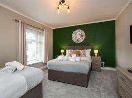 Relaxing 4-Bedroom Escape with Free Parking, hotell sihtkohas Abercynon