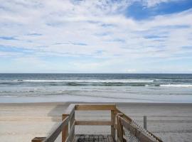 Oceanfront 1-Bedroom Condo Private Beach Access Beach Retreat، فندق في نيو سميرنا بيتش