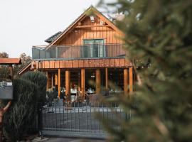 Chata Lada Repechy, hotel in Bousín