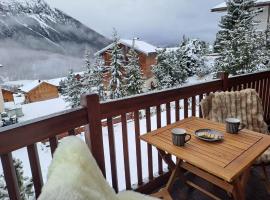 Tanière du Saint Jean pour 4 à 6 pers Vue Montagne avec Garage, hotel a Montgenèvre