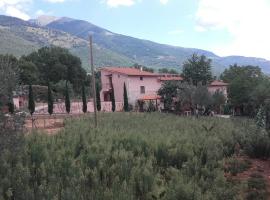 Agriturismo La Fattoria, ubytování v soukromí v destinaci San Donato Val di Comino