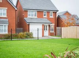 Comfortable 3-bedroom Bolton home