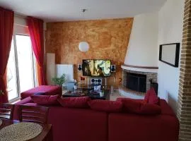 Seaside Paradise - Elegant & Modern Apartment