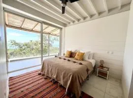 Ocean View Jungle Nest - 2min From The Beach