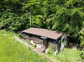 Wildromantische Berghütte mit Traum-Panorama