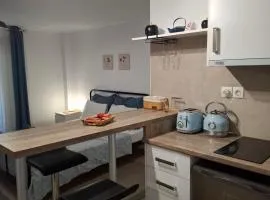 Iliana's Retreat by Greece Apartments