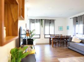 Suite Golan, hotel in Neot Golan