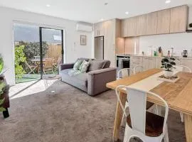 Stylish 2-Bedroom Home with Front Yard