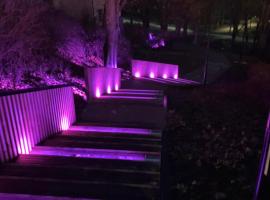 City View Loft，位于维尔扬迪的带停车场的酒店