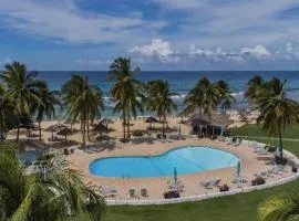 Oceanfront, 5 Stars GentleWinds.Com 2 Bed,2 Bath. Unit C-3. Premier Host.