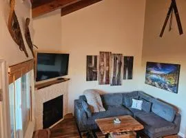 Heavenly Stagecoach Ski Retreat