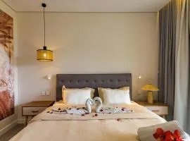 Amaris Apartment Beachfront by Oceanaxe Holidays