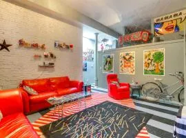 Heart of St Louis! Walkable Soulard Apt with Loft