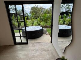 Caba&ntilde;as Campestres, jacuzzi, 10 min de Villavicencio, chalet de monta&ntilde;a en Villavicencio
