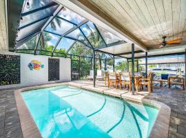 Bungalow Breeze - 4 Bedroom 3 Bath Coastal Flair, hotel v destinaci Cape Coral
