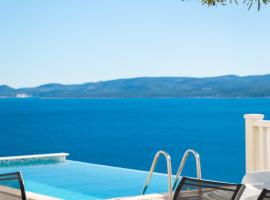 Crystal Holiday Home, hotel en Čelina