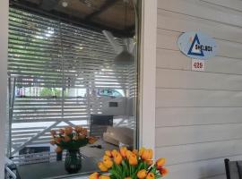 #429 Status Relax Dezela، فندق في بيوغراد نا مورو