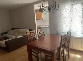 PISO JUNTO a PAZA MAYOR DE 3 HABITACIONES