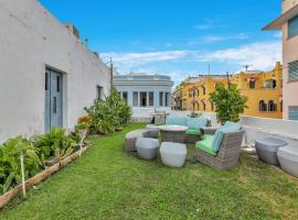 Luxury Home - Rooftop Garden - Heart of Old San Juan、サンファンのホテル