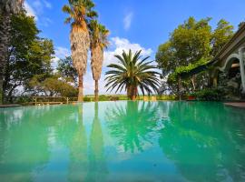 Hills and Dales Accommodation，位于拉塞利亚国际机场 - HLA附近的酒店