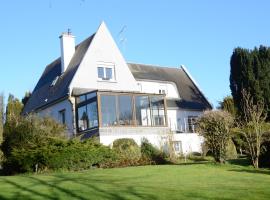 Noyal-Châtillon-sur-Seich में, होटल Grande Maison avec piscine Rennes