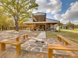Fish, Boat and Relax! Lake Fork Home with Shared Dock