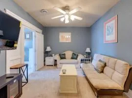 Walkable Racine Retreat! 1 Mi to Lake Michigan