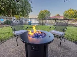 Lakefront Granbury Getaway